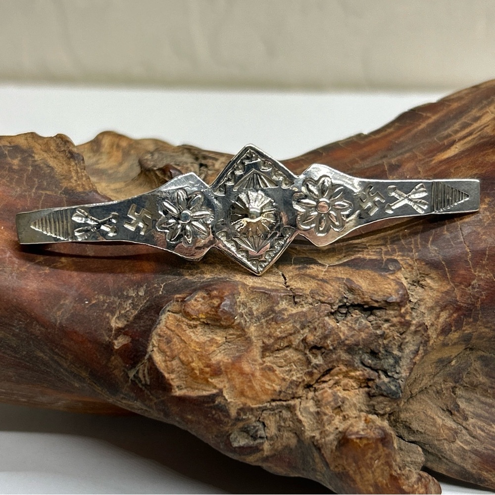 Navajo Silver Bar Pin Brooch Whirling Logs Arrows Flowers Hand Stamped Vintage